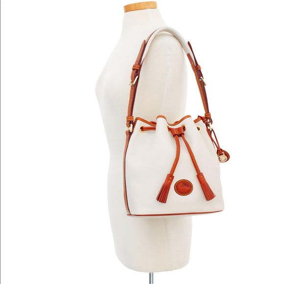 Dooney & Bourke bucket bag - Picture 1 of 7